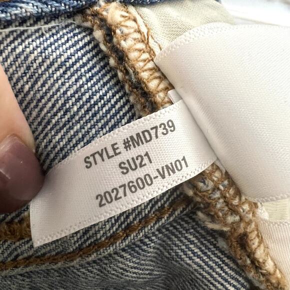 MADEWELL Women's Relaxed Denim Jean Shorts Rosemount Wash Destroyed Hem Size 26 - Picture 9 of 12